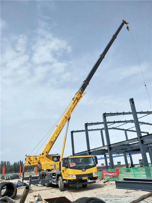 沁源县超高层建筑钢结构吊装案例